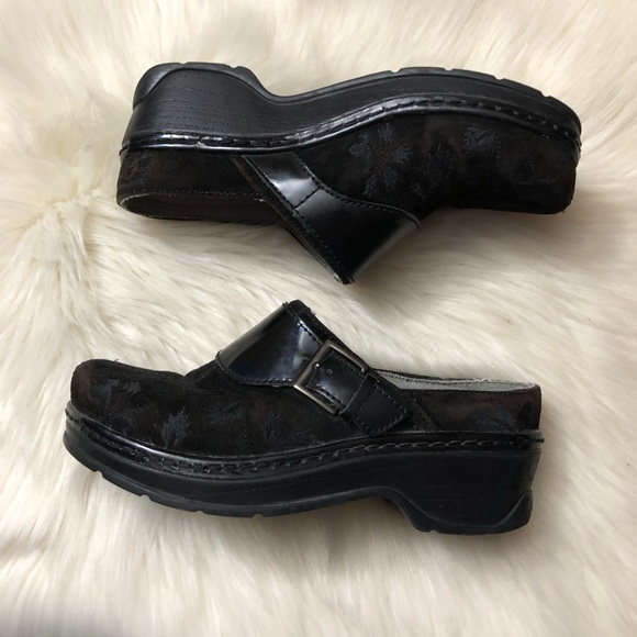 Klogs Black Suede Leather Floral - Picture 2 of 8